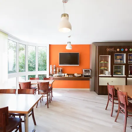 Novotel Antigone מלון