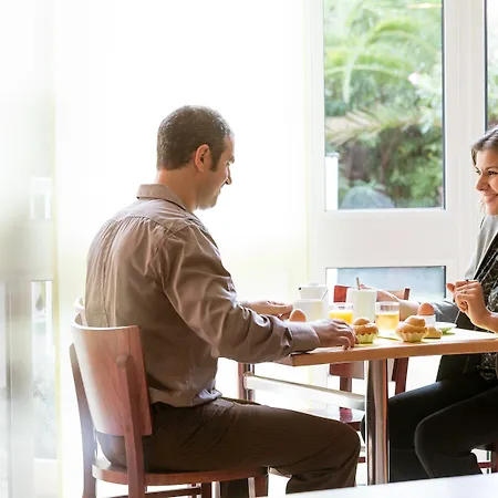 מלון Novotel Antigone 4*
