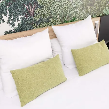 Novotel Antigone מלון