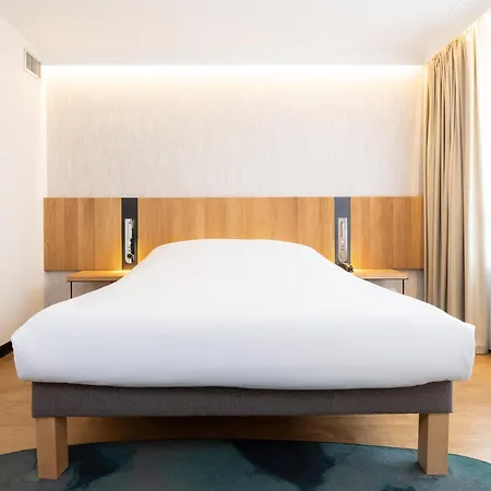 Novotel Antigone Szálloda 4*