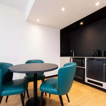 מלון Novotel Antigone 4*