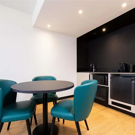 Hotel Novotel Antigone 4*