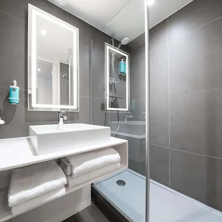 Hotel Novotel Antigone 4*